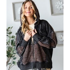 NWOT Oli & Hali UNIQUE Solid Color Open Twist Peekaboo  Back Jacket in Black.